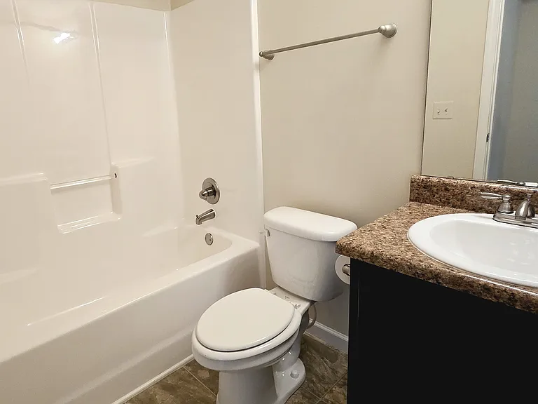 218 N Stonegate Dr — Photo 16