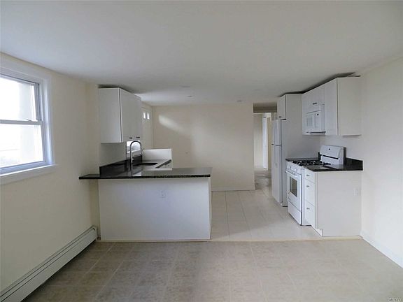 4th image of 420 Park Ave