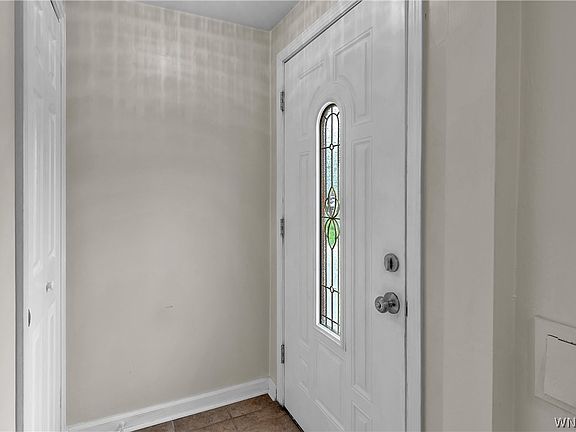 4th image of 206 Treehaven Rd
