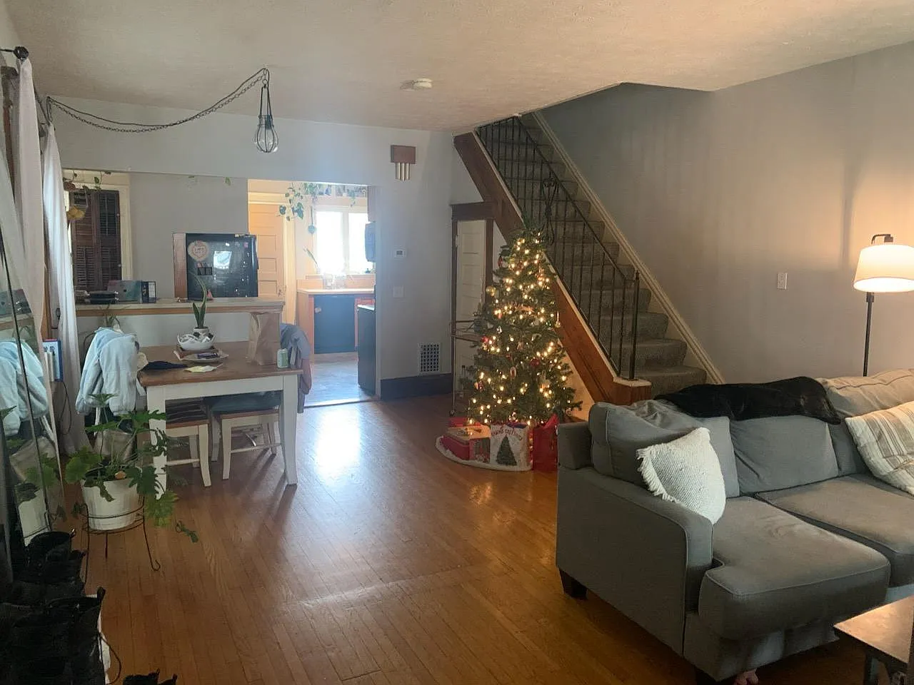 3 bed, 2000 sqft, $2,100 — Photo 3
