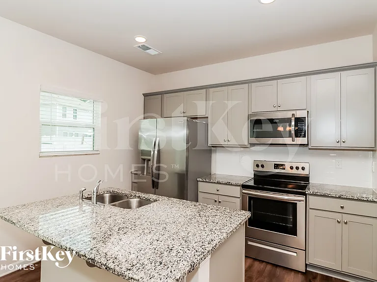 5440 Cobblestone Glen Dr — Photo 7