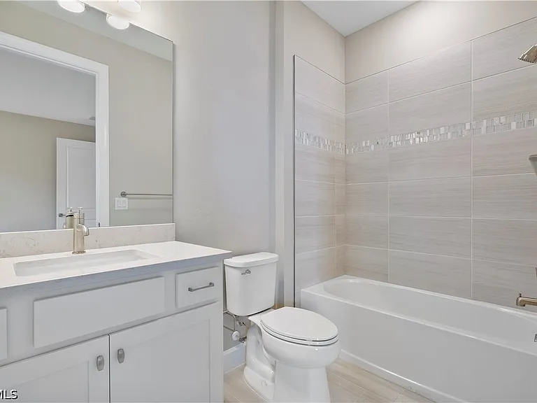 16056 Shoreline Dr — Photo 26