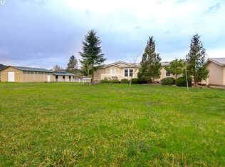 280 Misty Ln, Roseburg, OR 97471