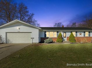 7055 23rd Ave, Jenison, MI 49428