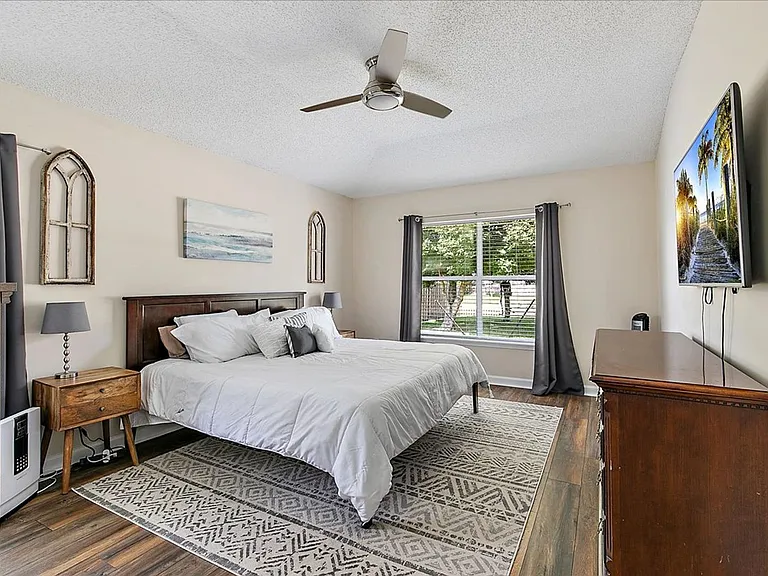 165 N Lake Cunningham Ave — Photo 8