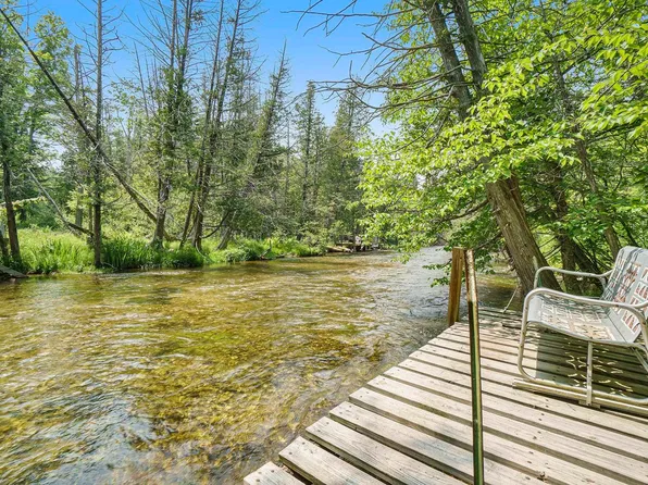 14331 Honor Hwy, Beulah, MI 49617
