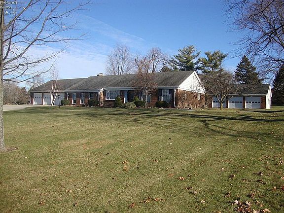 2nd image of 3208 Stuart Dr
