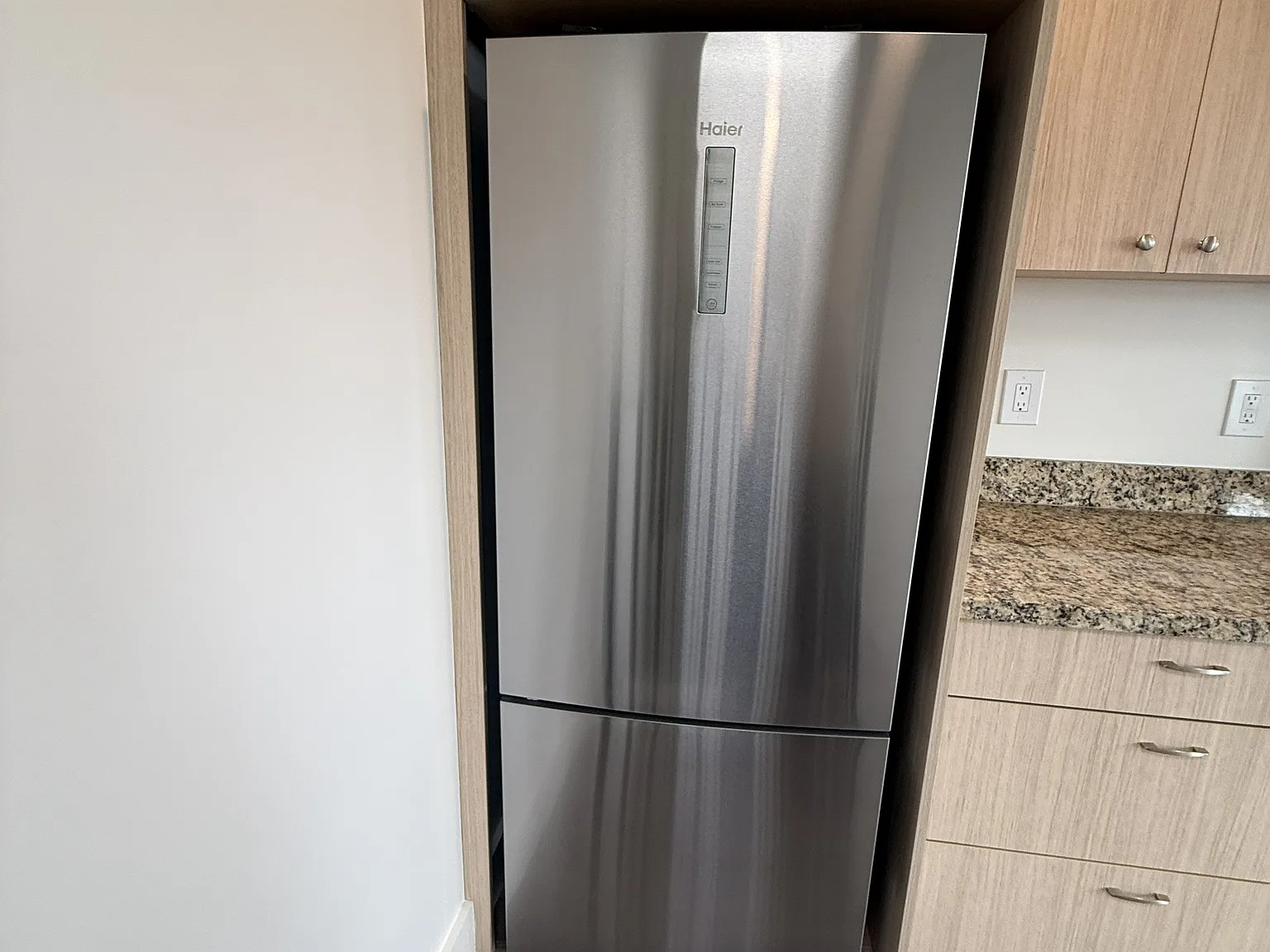 3 bed, 1650 sqft, $7,750 — Photo 4