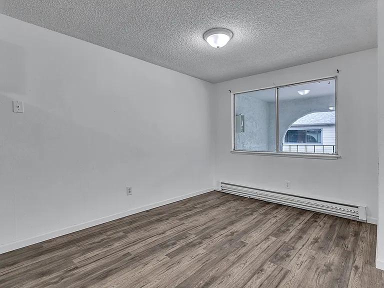 2406 N St NE #D — Photo 13