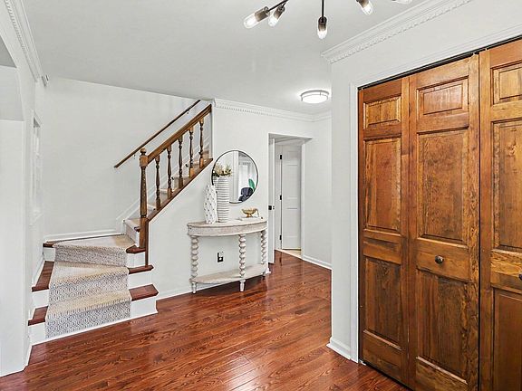 5th image of 6588 White Pines Dr