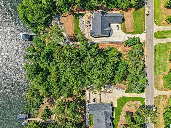 2nd image of 1001 Lakeview Crest Dr #46
