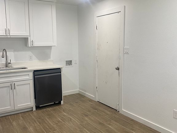 Kitchen Entry To Garage