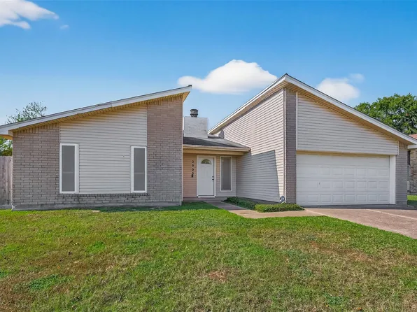 2905 Park Shadow Ln, Deer Park, TX 77536