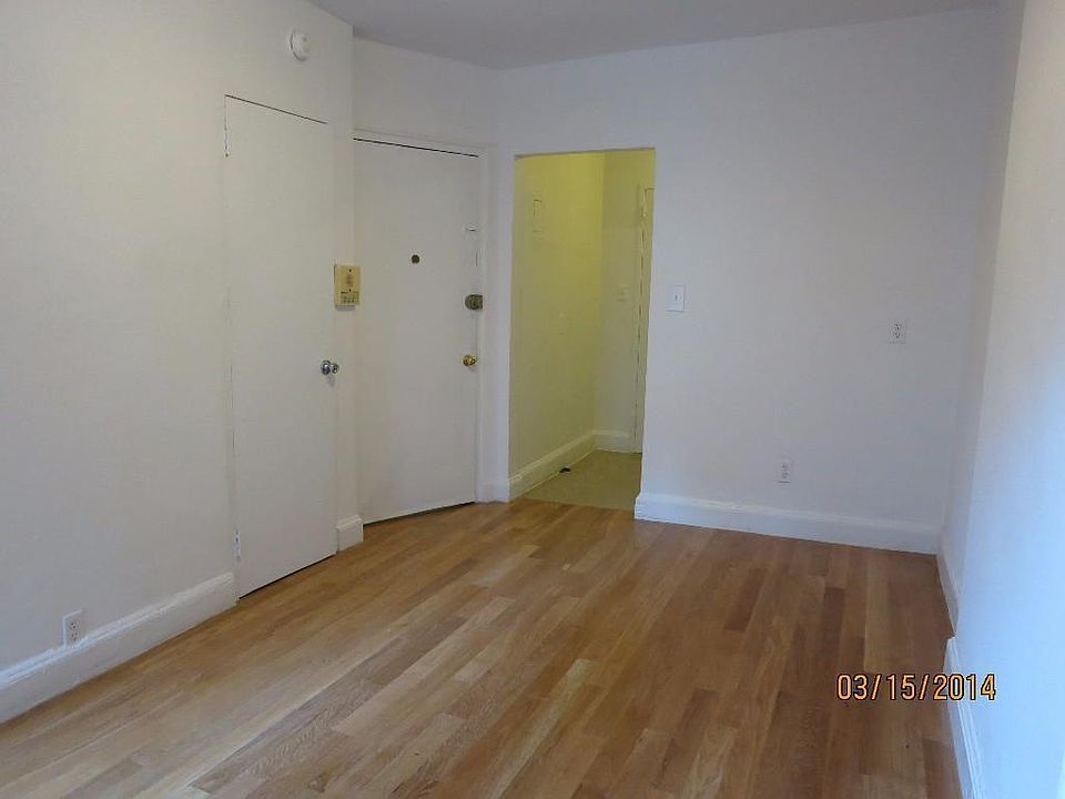 2nd image of 454 W 45th St APT 5RE