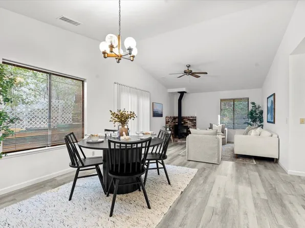 2737 Yuma Ct, Cameron Park, CA 95682