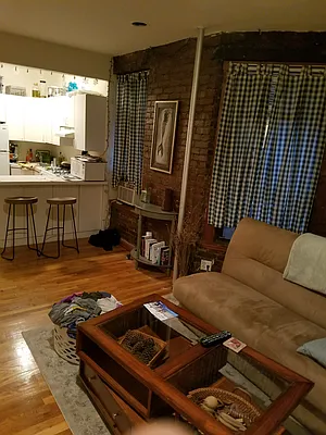 Rented by Chartwell Manhattan Realty | media 4