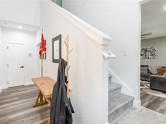 3rd image of 357 Orchard Way