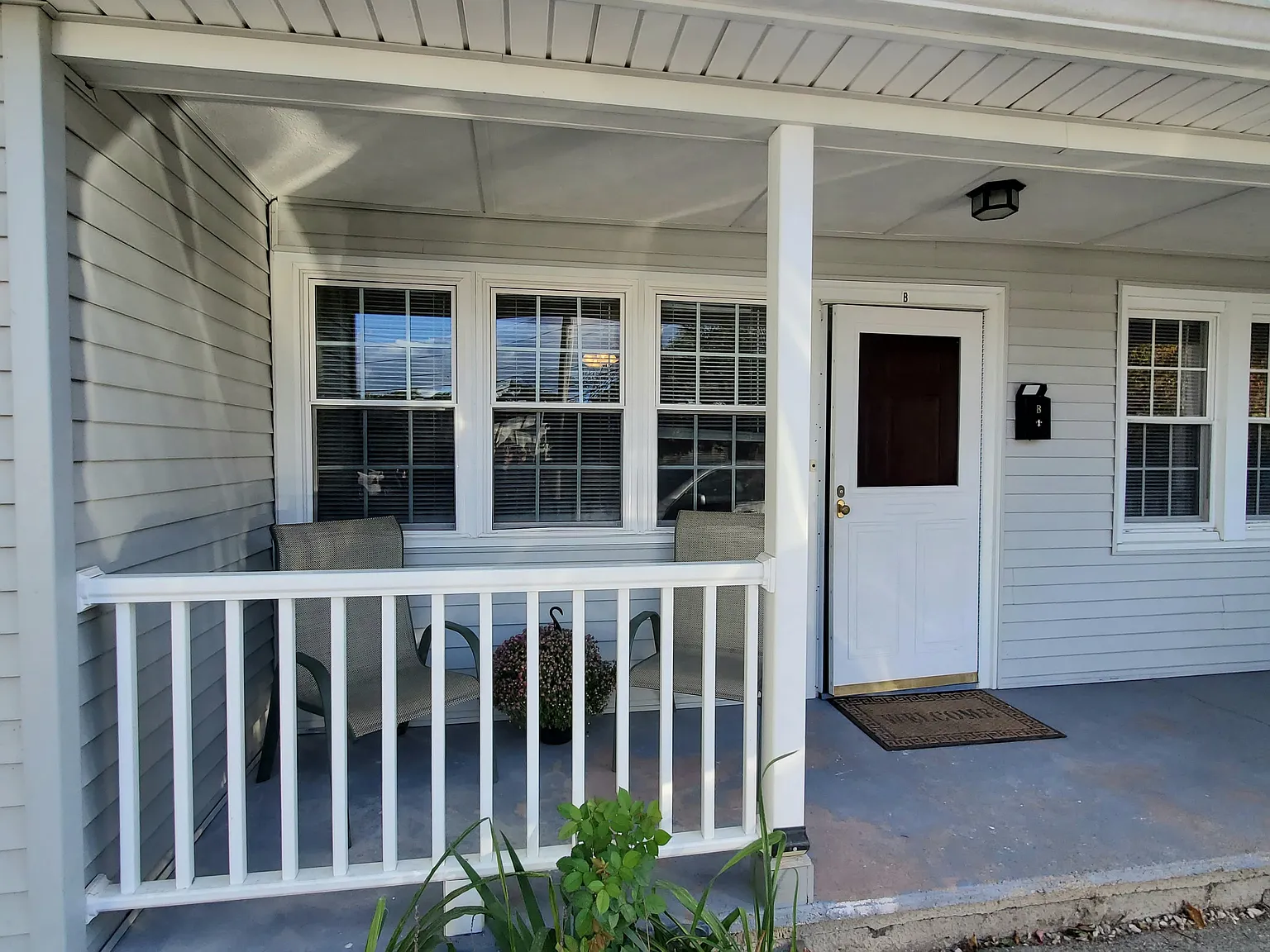 2 bed, 650 sqft, $1,900 — Photo 3