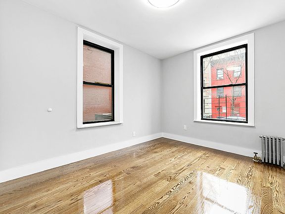 4th image of 1661 Park Ave #6E