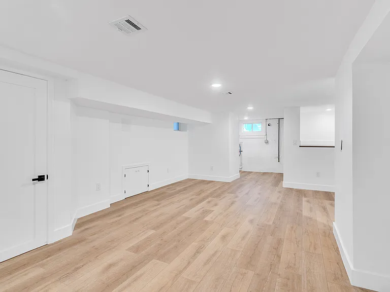 36 Melrose Ave #1 — Photo 20