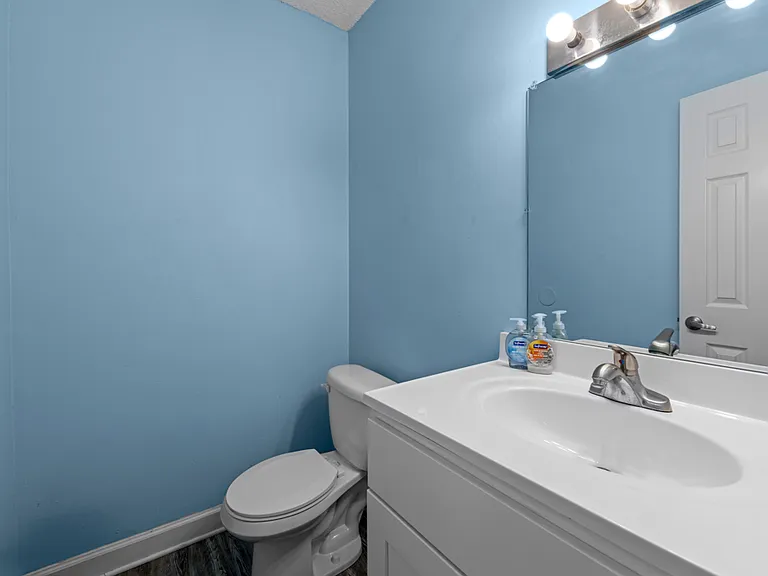 Sabal Palms Apartments — Photo 8