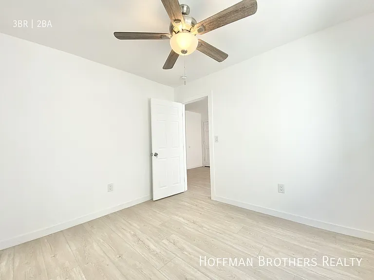 1017 Ocean Park Blvd #7 — Photo 13