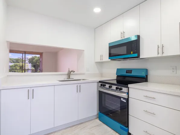 19821 SW 114th Ave APT 321, Miami, FL 33157