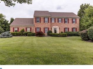2 Tunbridge Ln, Malvern, PA 19355