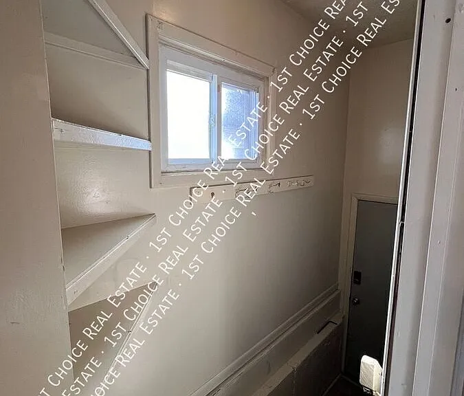 1114 Regent St — Photo 22