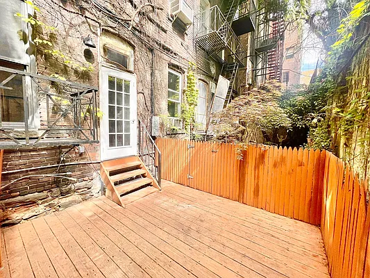 Rented by Century 21 Premier  | media 1