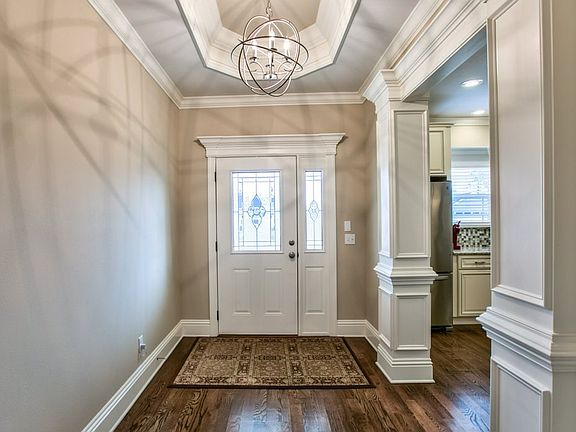 3rd image of 70 Arbor View Dr