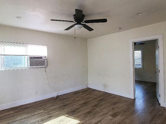 3rd image of 2429A Cedar Ave #A