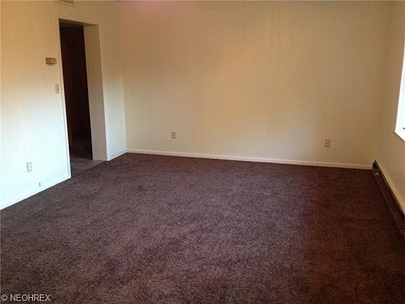 4th image of 2534 Betula Ave