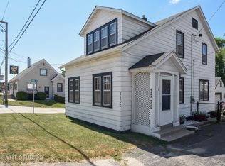 115 Rand Rd, Lakemoor, IL 60051