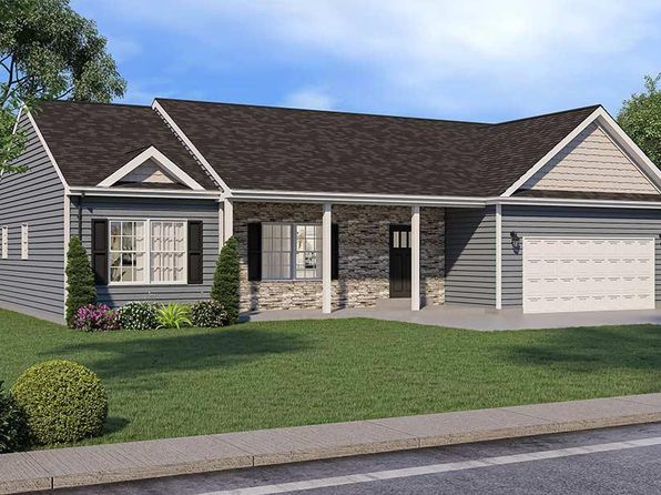 8 Country Club Rd, Ashland, PA 17921