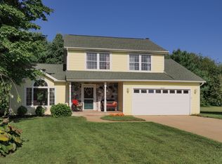 1425 Melissa Ct, Vicksburg, MI 49097