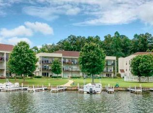 100 Bay Point Dr, Dadeville, AL 36853
