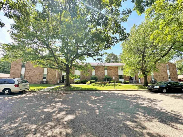 211 N Beach Dr, Monticello, IN 47960