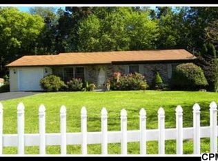 720 Garden Dr, Harrisburg, PA 17111