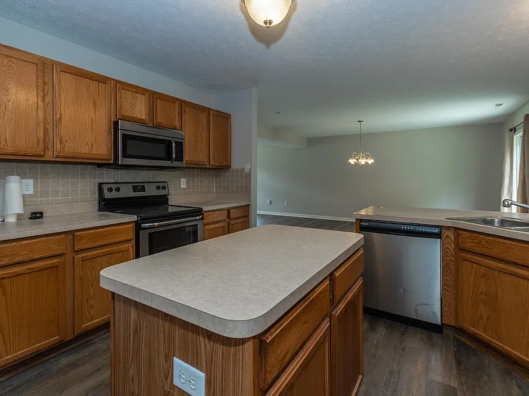 10686 Trailwood Dr — Photo 12