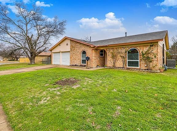 2nd image of 308 Quail Creek Dr