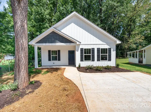 237 Hall St, Salisbury, NC 28125