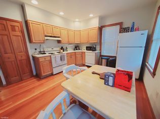 28 Hoyt St APT 3, Stamford, CT 06905