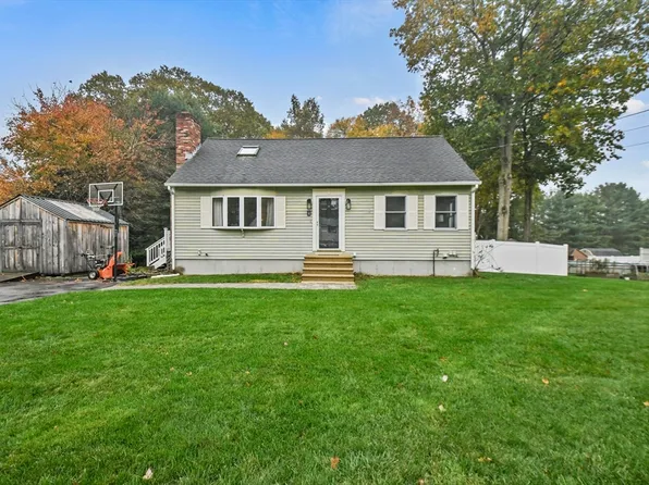 15 Westview Dr, Webster, MA 01570