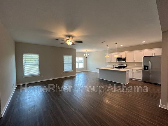 4th image of 812 Ginger Lee St