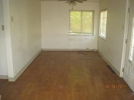 2nd image of 23 Monongahela Ave