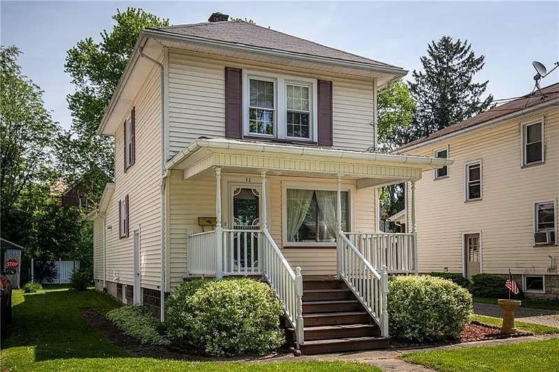 12 Lebanon Ave photo 1
