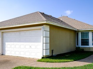 6638 Rhine Dr #B, Corpus Christi, TX 78412
