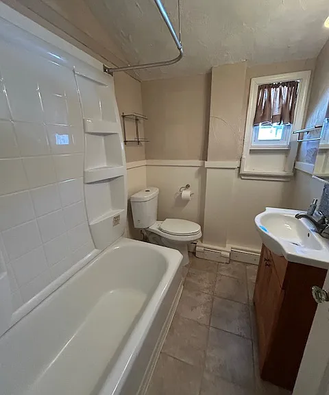 610 Pompton Ave #2 — Photo 6