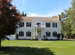 28 Oakdale Ave, Marion, MA 02738